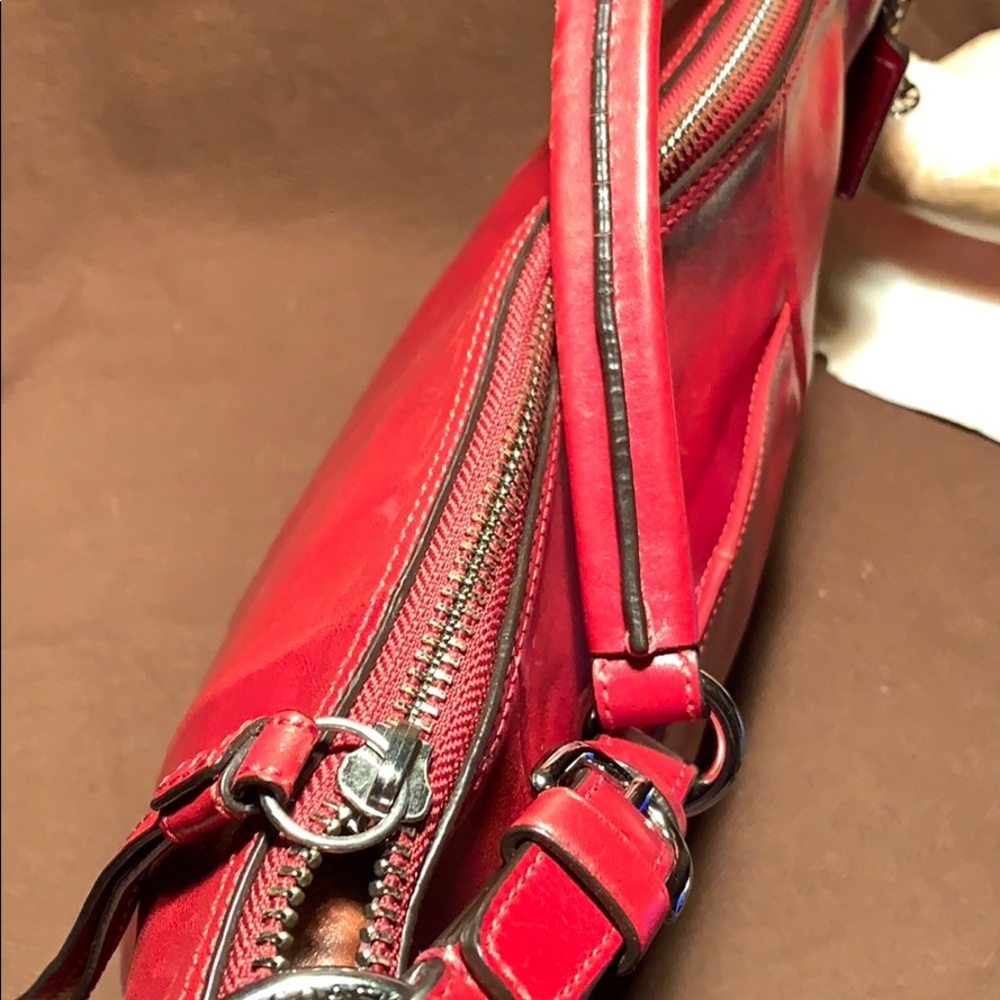 Coach leather shoulder bag w/3 charms amazing/rare - Picture 4 of 16
